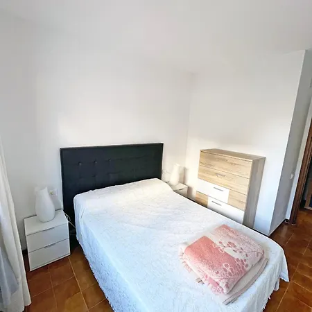 En La Escala Con Piscina Y Parking Appartement L' Escala