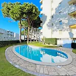 En La Escala Con Piscina Y Parking L' Escala