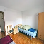 شقة En La Escala Con Piscina Y Parking