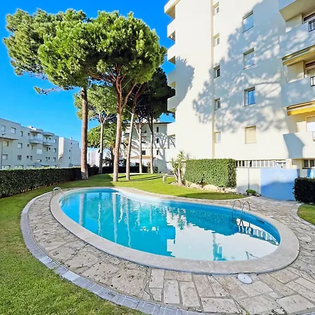 En La Escala Con Piscina Y Parking L'Escala