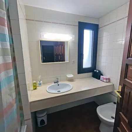 Apartment En La Escala Con Piscina Y Parking