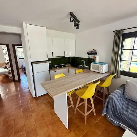 En La Escala Con Piscina Y Parking شقة L' Escala